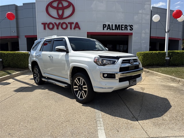 2023 Toyota 4Runner Limited's photo
