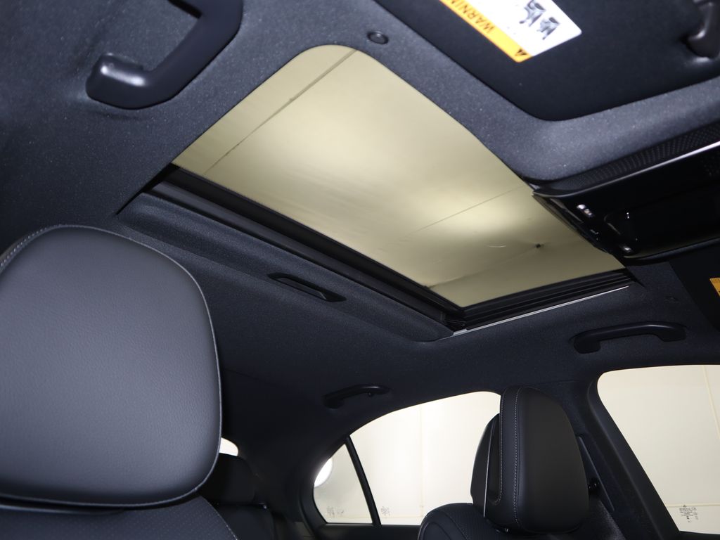 2025 Mercedes Benz C 300 photo 17