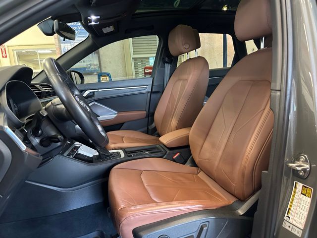 2020 Audi Q3 Premium photo 17