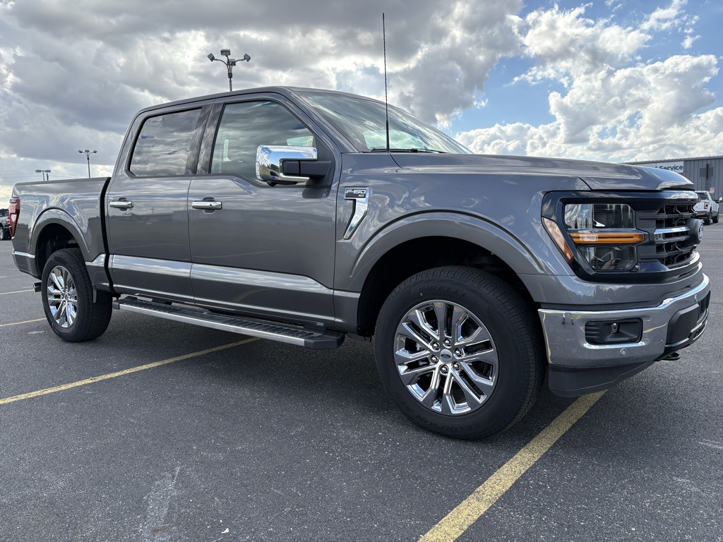 2024 Ford F-150 XLT photo 3