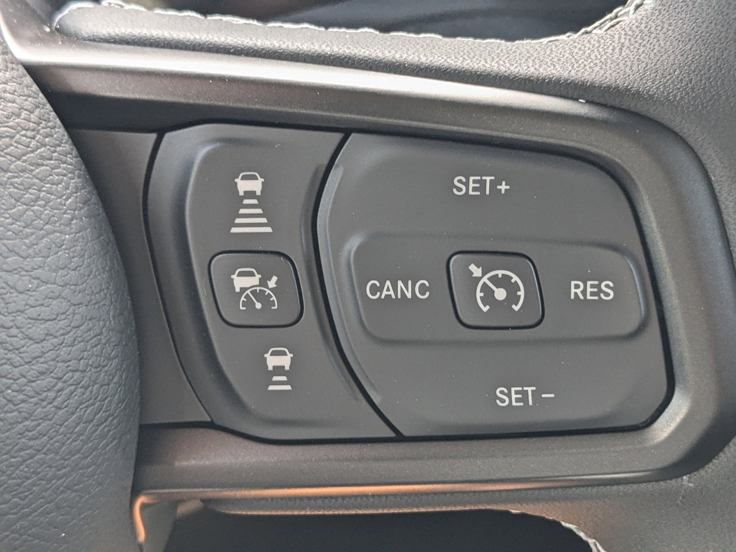 2025 Jeep Wrangler Willys photo 20
