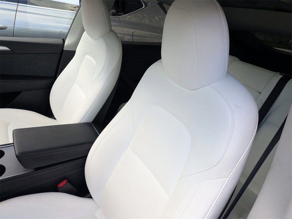 2023 Tesla Model Y Performance photo 10