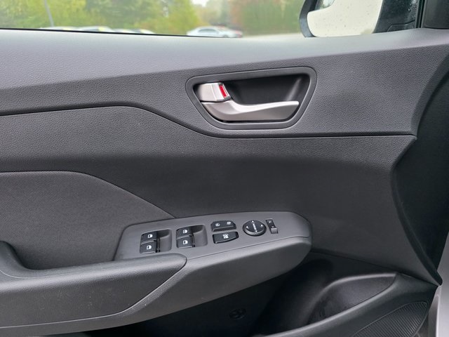 2021 Hyundai Accent SEL photo 23