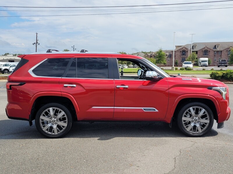 2024 Toyota Sequoia Capstone photo 2