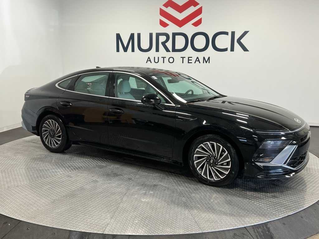 2024 Hyundai Sonata Hybrid SEL photo 2