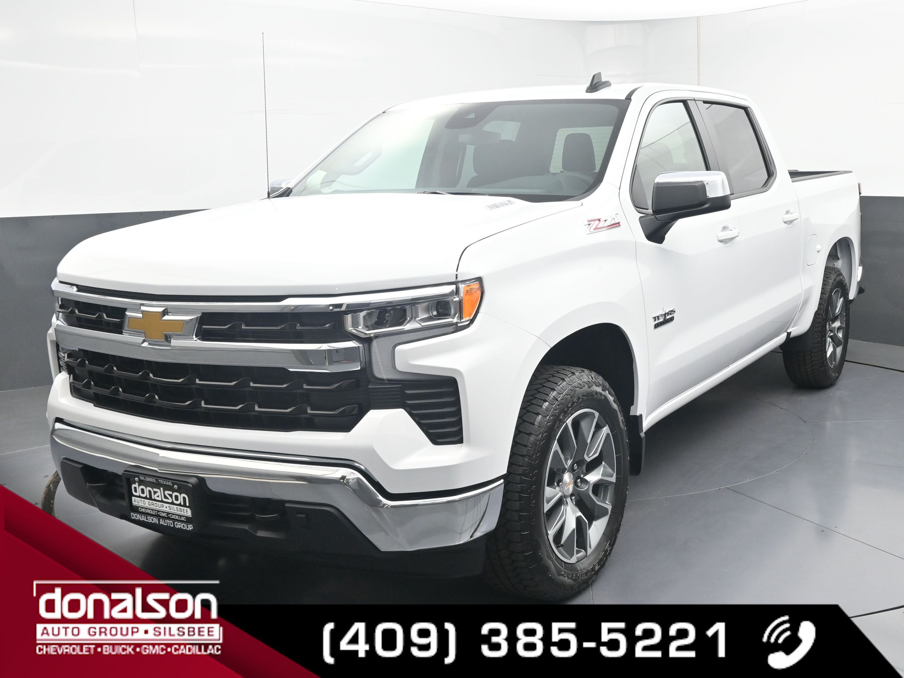 2026 Chevrolet Silverado LT photo 4
