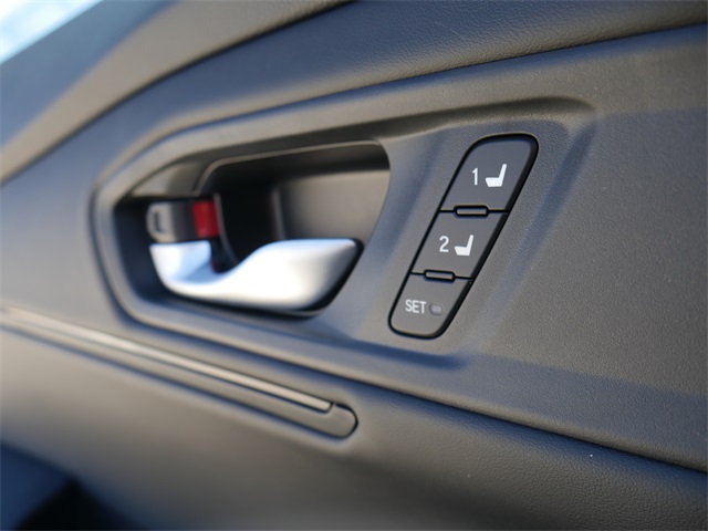 2025 Honda Accord Hybrid EX-L photo 16