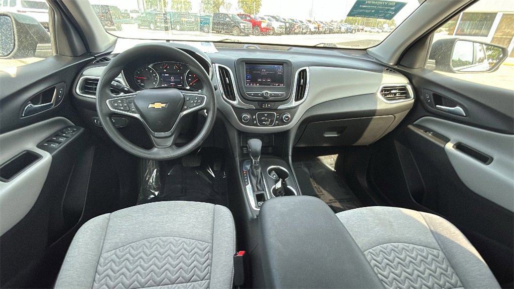 2022 Chevrolet Equinox LS photo 17