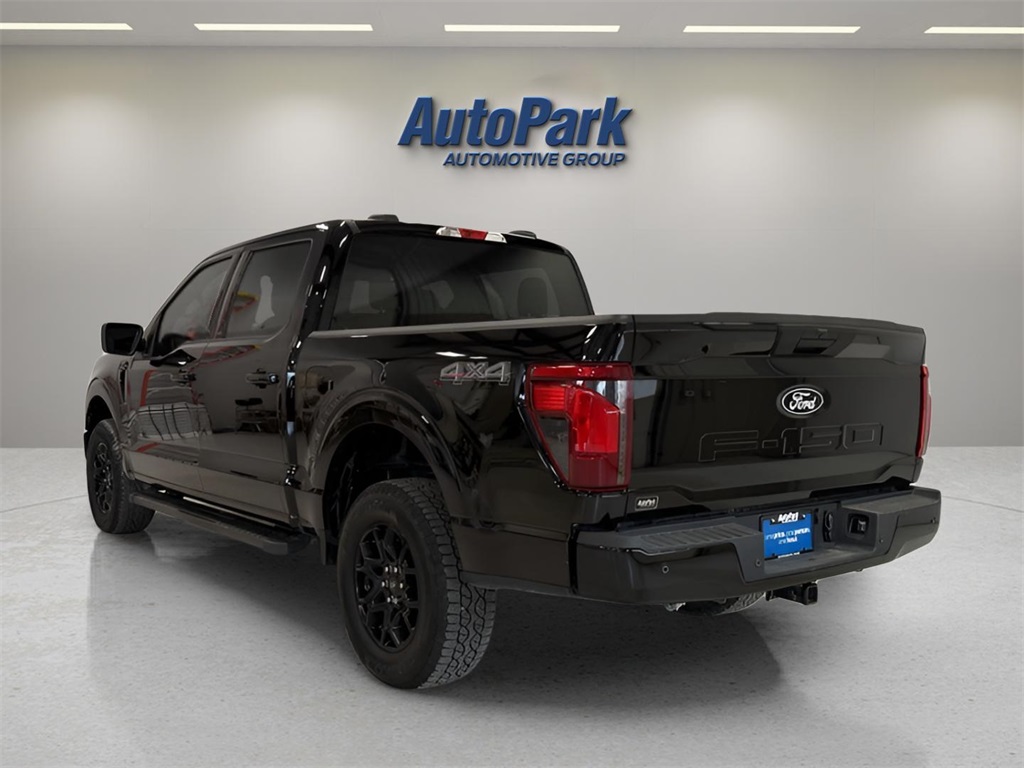 2025 Ford F-150 XLT photo 3
