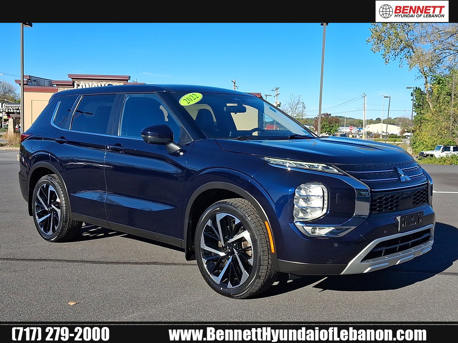 2022 Mitsubishi Outlander SE's photo