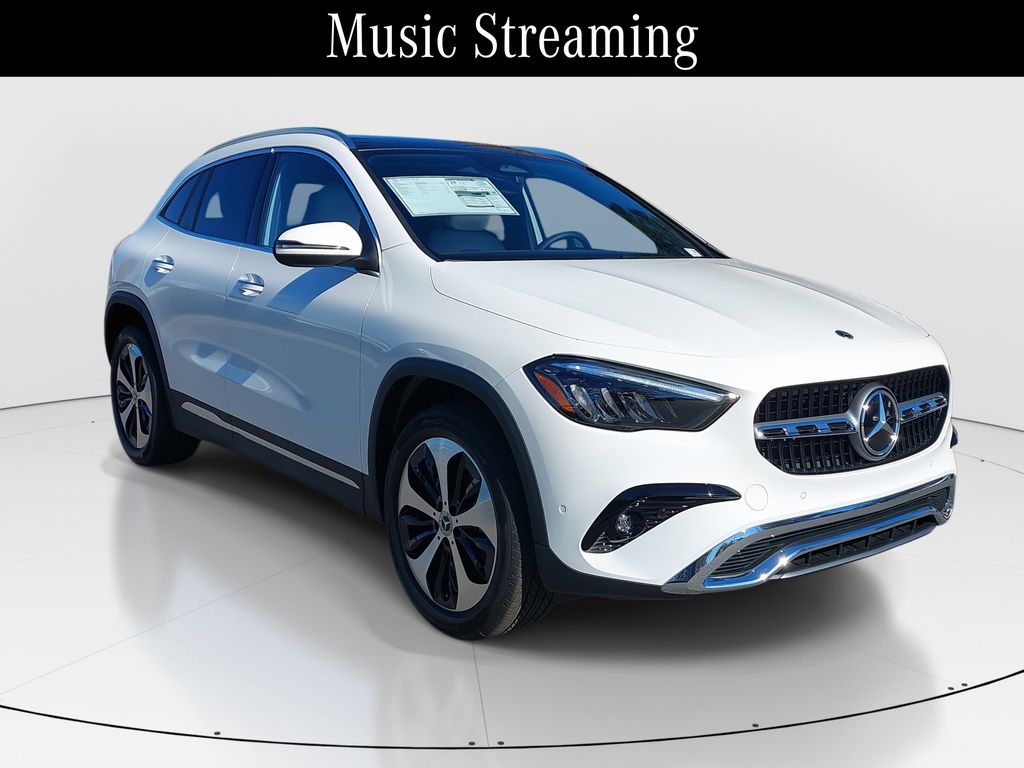 2025 Mercedes Benz GLA 250 photo 3