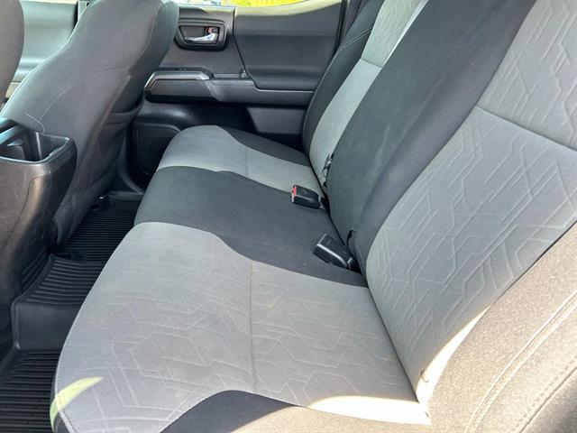2020 Toyota Tacoma SR V6 photo 15