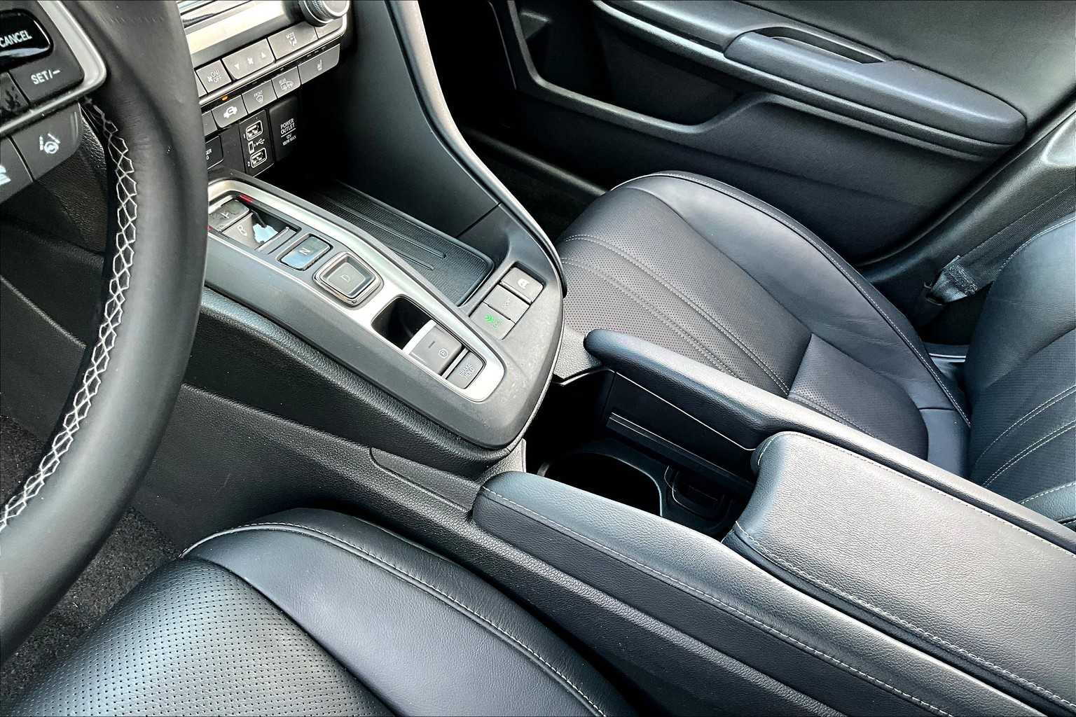 2019 Honda Insight Touring photo 14