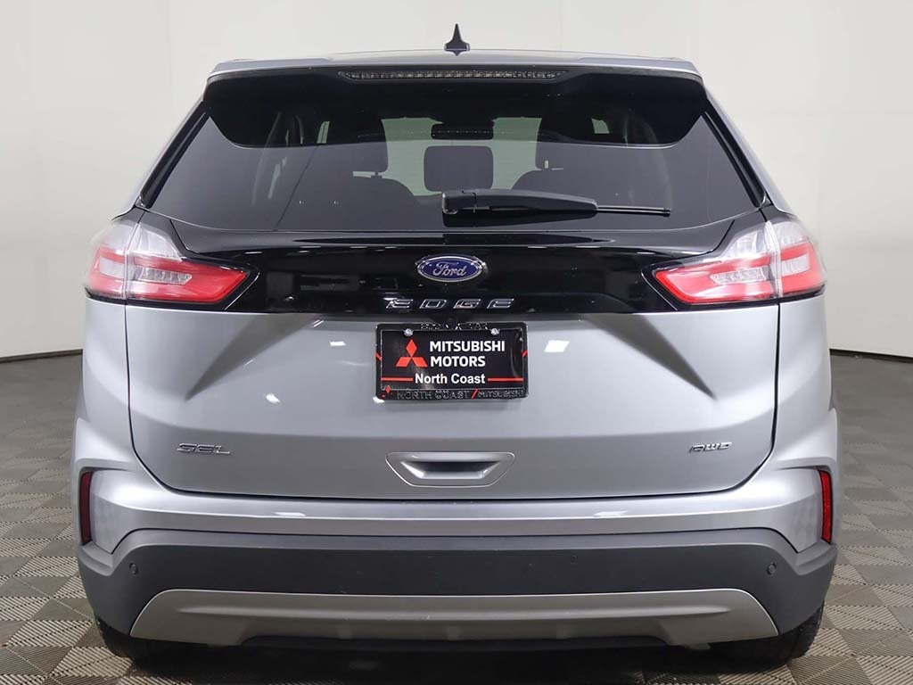2024 Ford Edge SEL photo 9