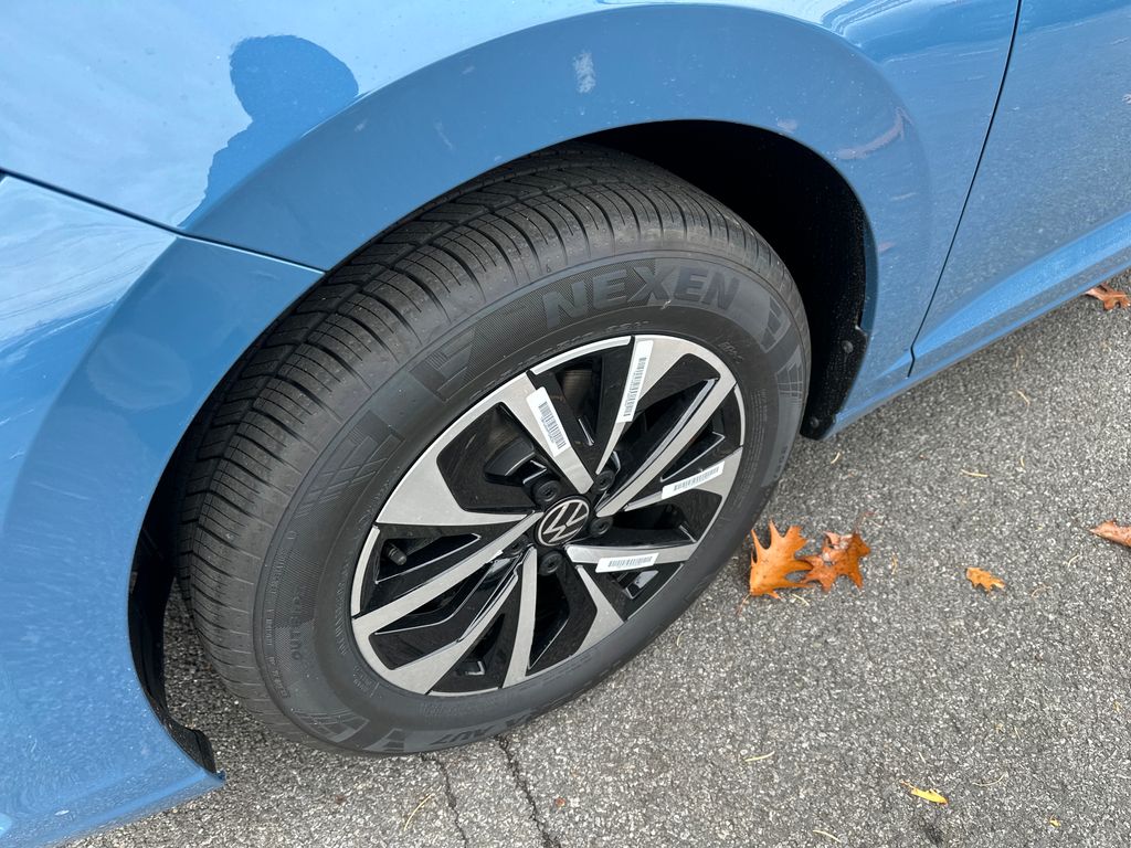 2026 Volkswagen Jetta 1.5T S photo 2