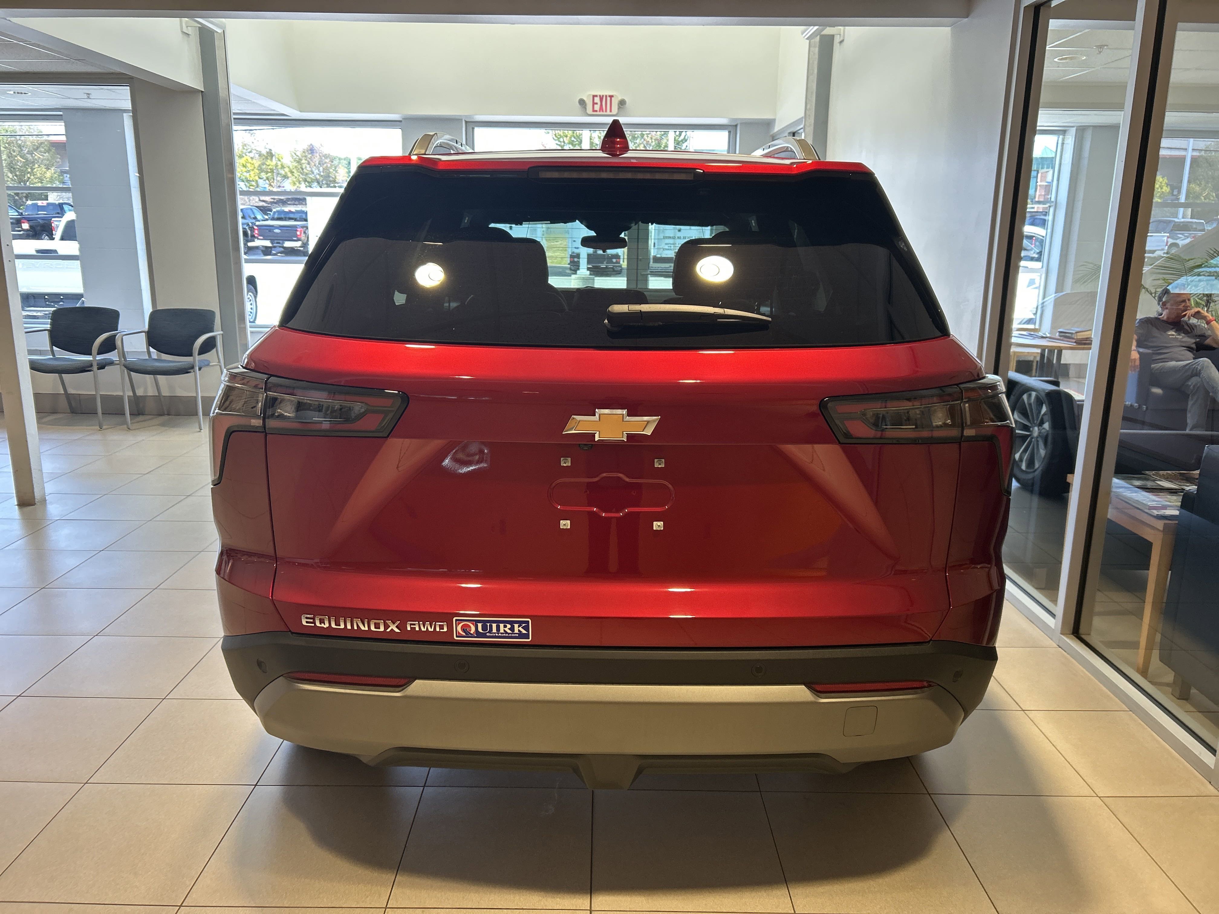 2026 Chevrolet Equinox LT photo 4