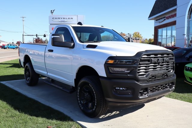 2025 Ram 2500 Tradesman photo 3