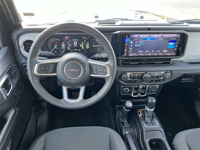 2024 Jeep Wrangler Sahara 4xe photo 11
