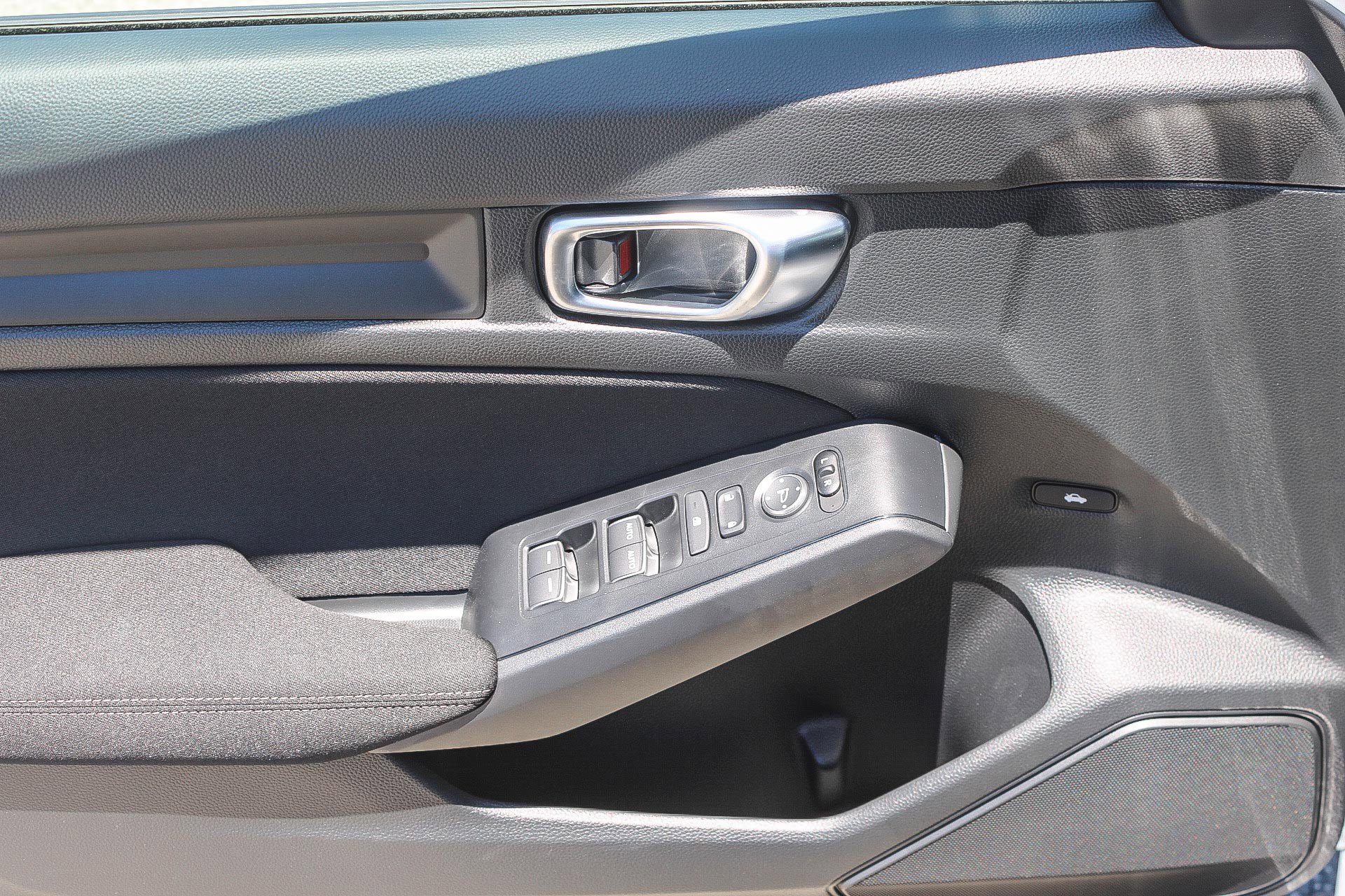 2026 Honda Civic Sport photo 11