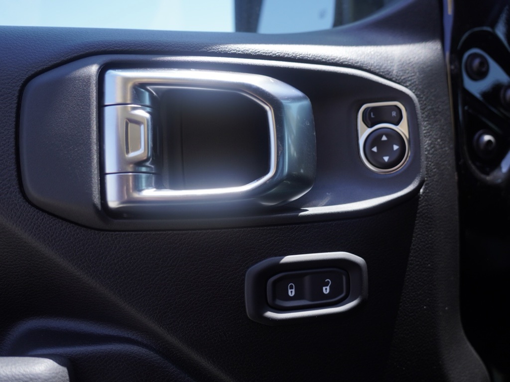 2025 Jeep Gladiator Sport S photo 11