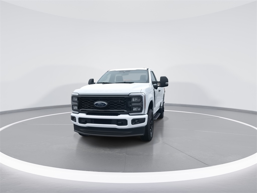 2025 Ford F-250 XLT photo 3