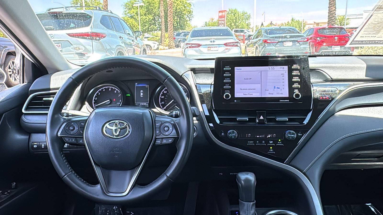 2023 Toyota Camry SE photo 10