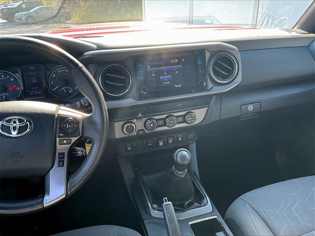 2019 Toyota Tacoma TRD Sport photo 18