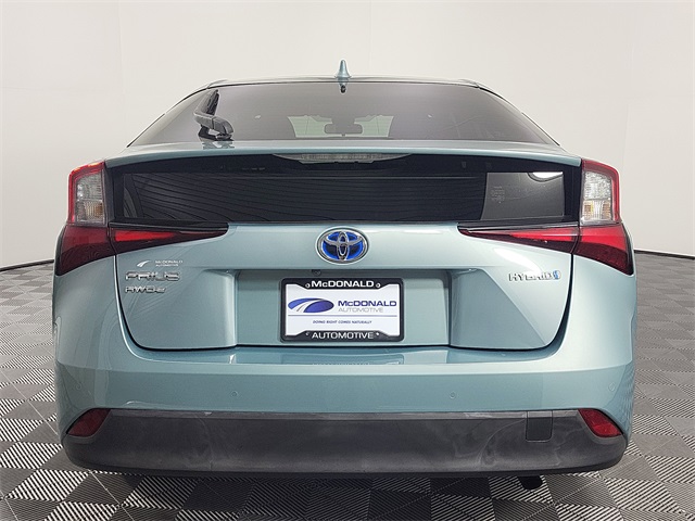 2021 Toyota Prius LE AWD-e photo 4