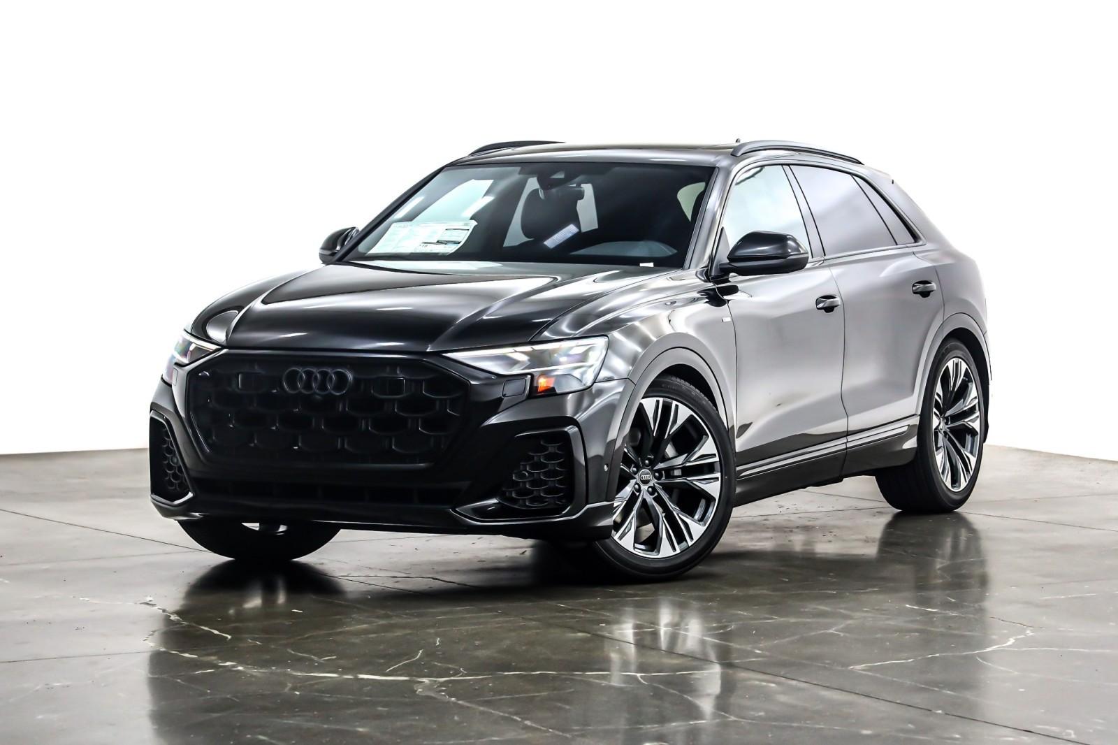 2026 Audi Q8 Premium Plus's photo