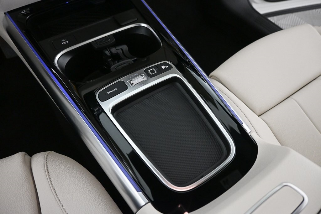 2025 Mercedes Benz GLA 250 photo 15