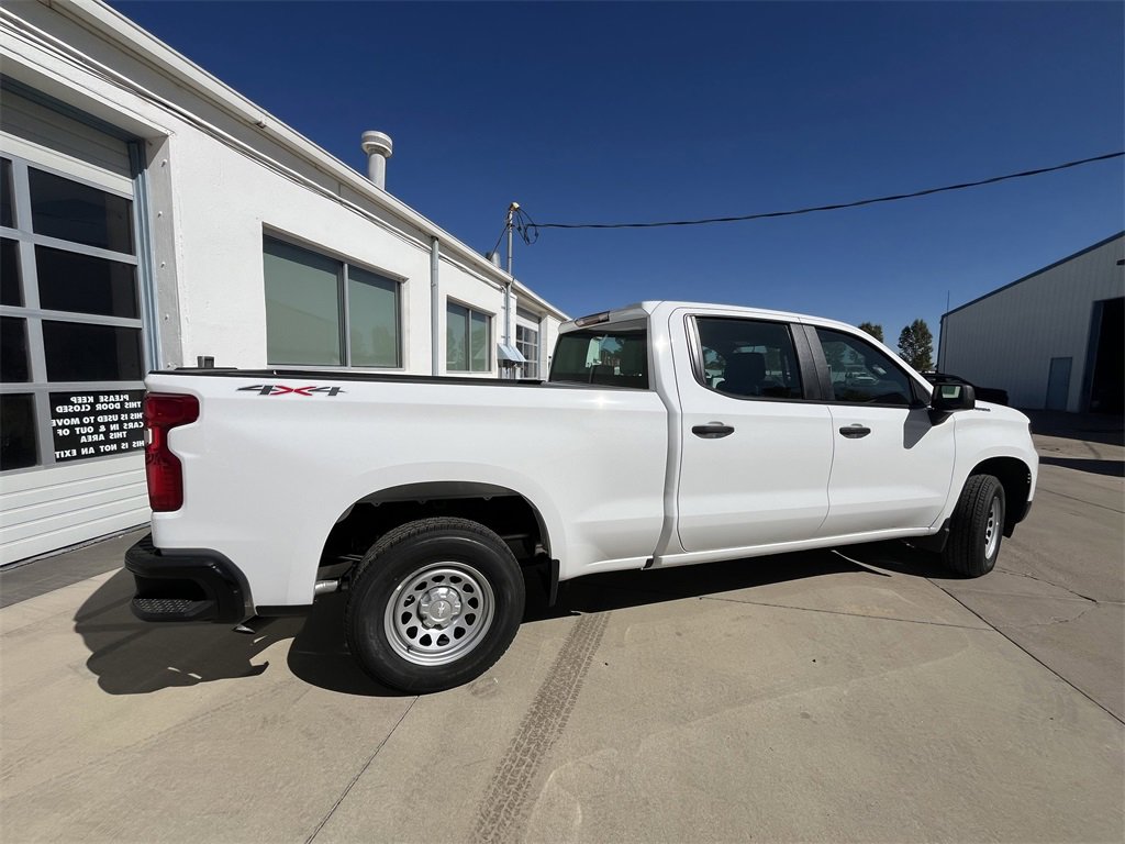 2025 Chevrolet Silverado 1500 photo 3