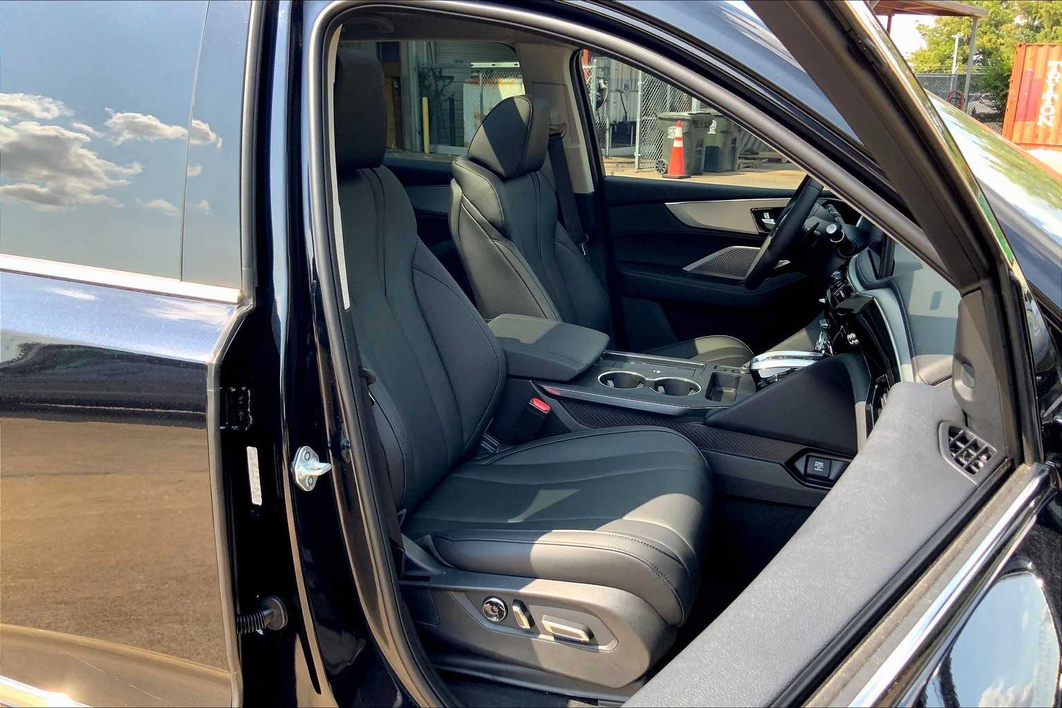 2025 Acura MDX photo 8