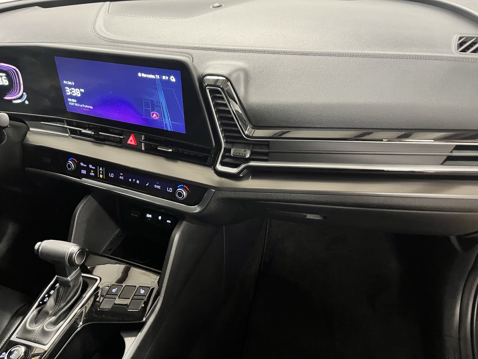 2024 Kia Sportage EX photo 19