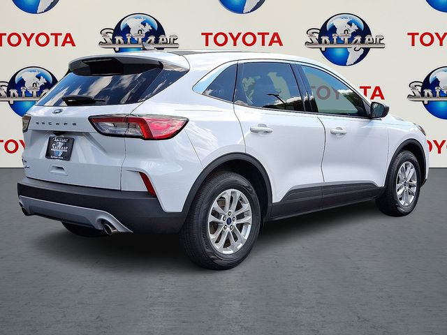 2022 Ford Escape SE photo 6