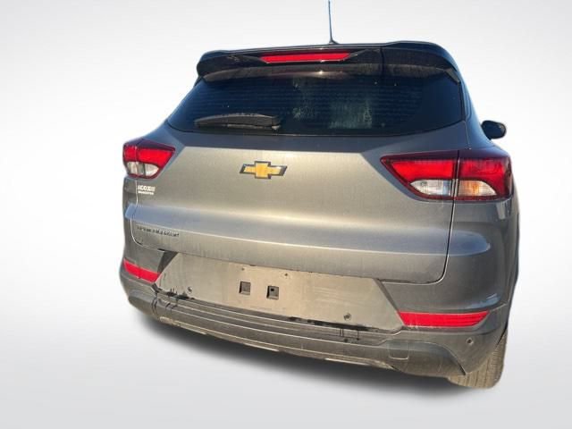 2021 Chevrolet Trailblazer LS photo 4