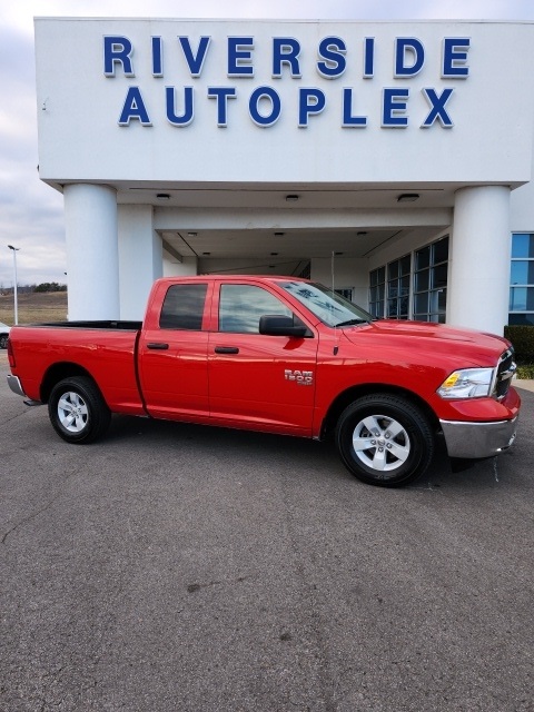 2024 RAM Ram 1500 Classic SLT's photo