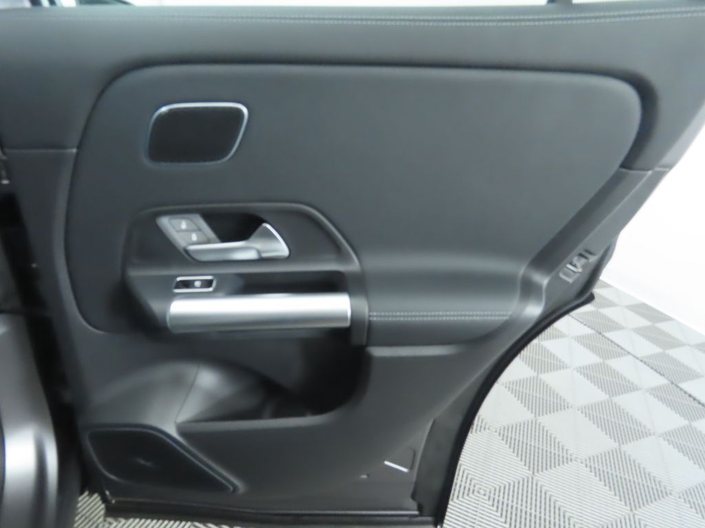 2025 Mercedes Benz GLA 35 AMG 4MATIC photo 24