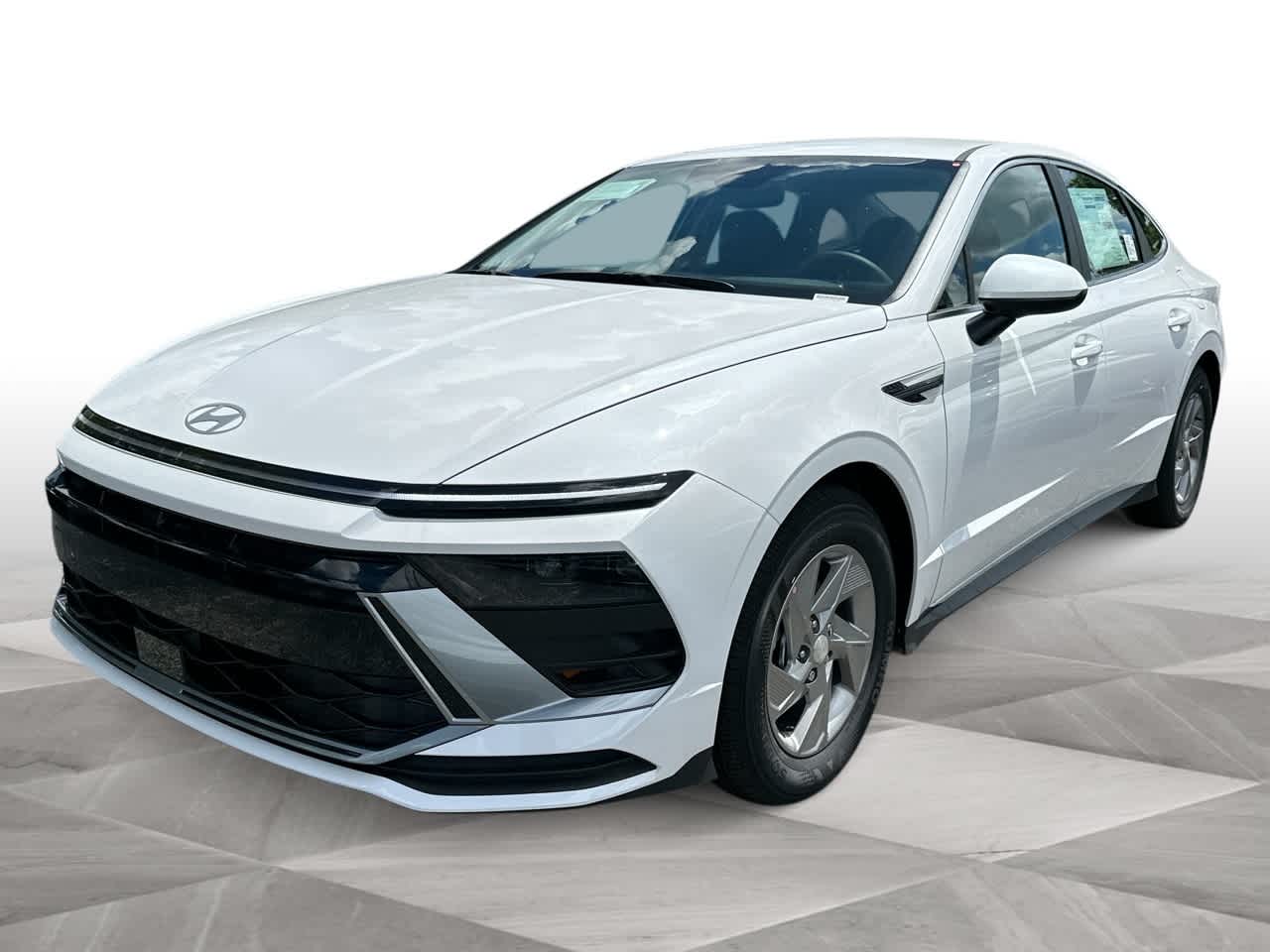 2026 Hyundai Sonata SE's photo