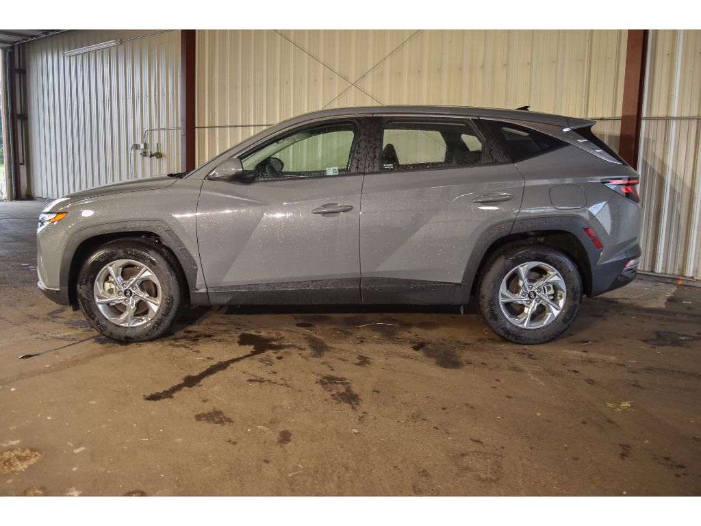 2024 Hyundai Tucson SE photo 3