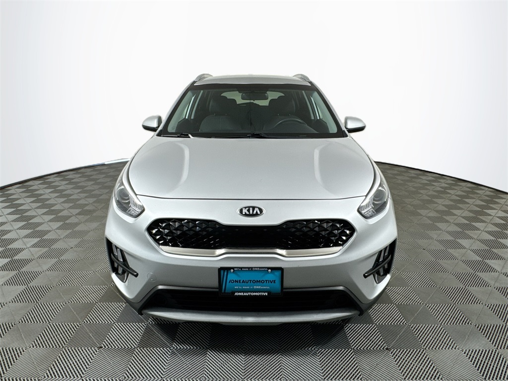 2021 Kia Niro LX photo 3