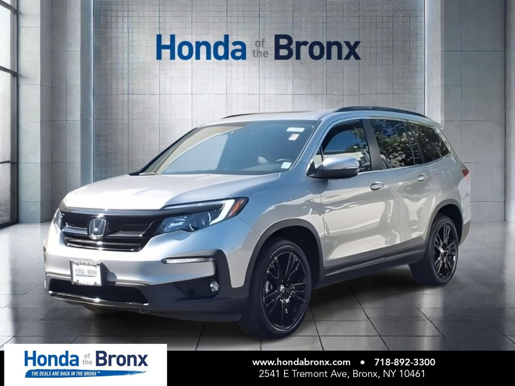 2022 Honda Pilot SE's photo