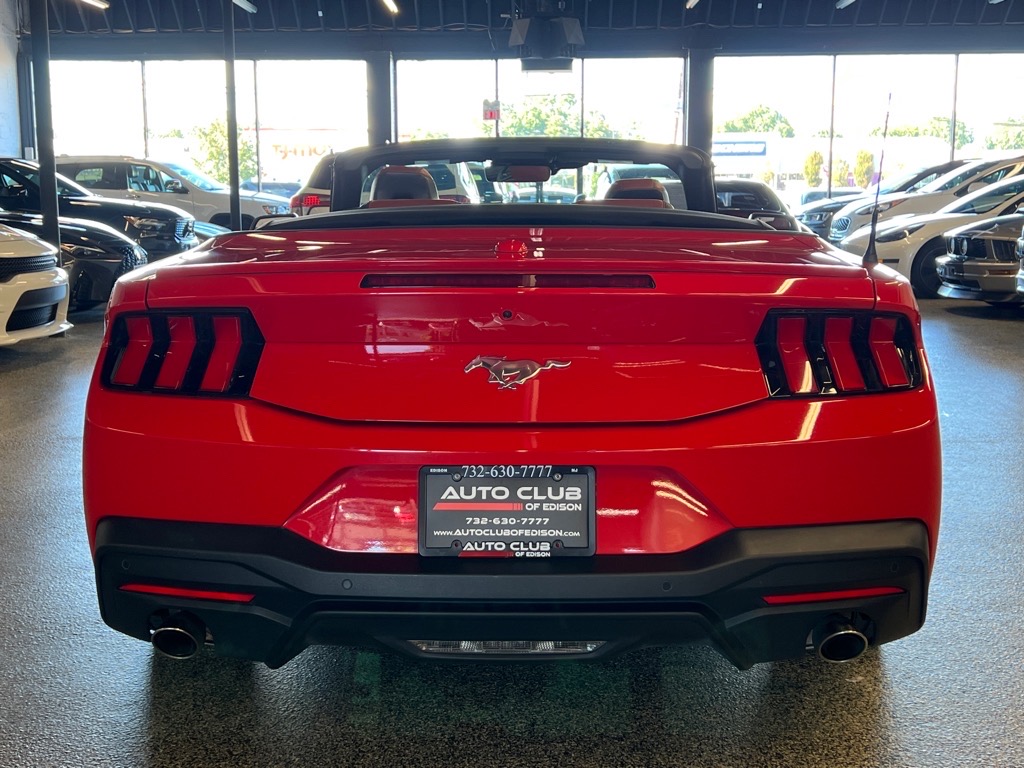 2024 Ford Mustang EcoBoost Premium photo 5