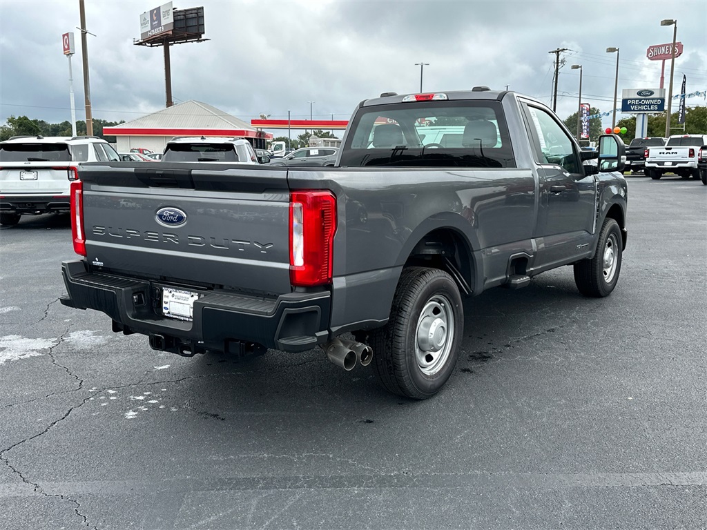2024 Ford F-350 XL photo 3