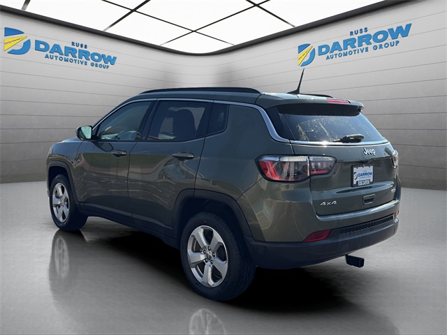 2021 Jeep Compass Latitude photo 2