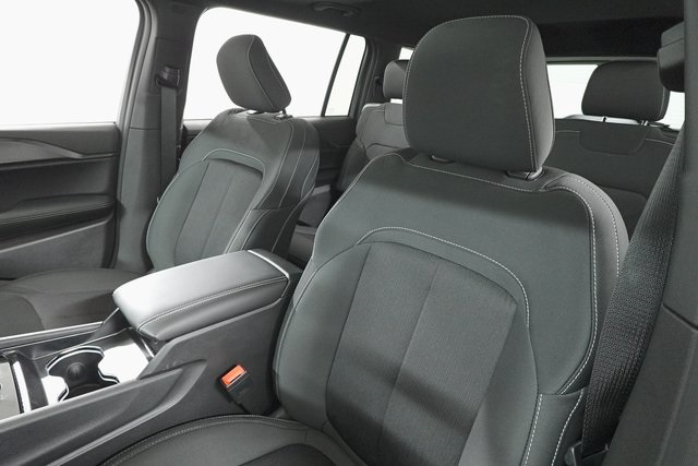 2025 Jeep Grand Cherokee Laredo X photo 10