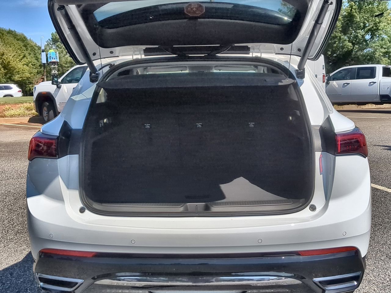 2025 Buick Envision Sport Touring photo 24