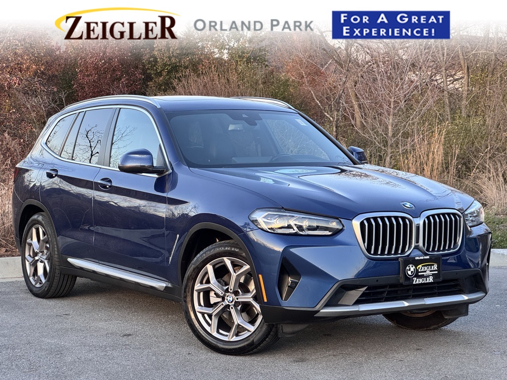 2022 BMW X3 30i's photo