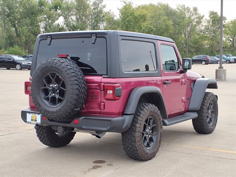2024 Jeep Wrangler Willys photo 4