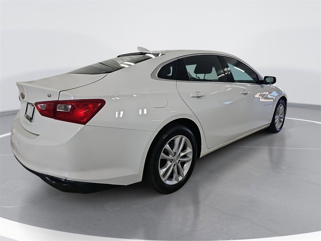 2018 Chevrolet Malibu 1LT photo 3