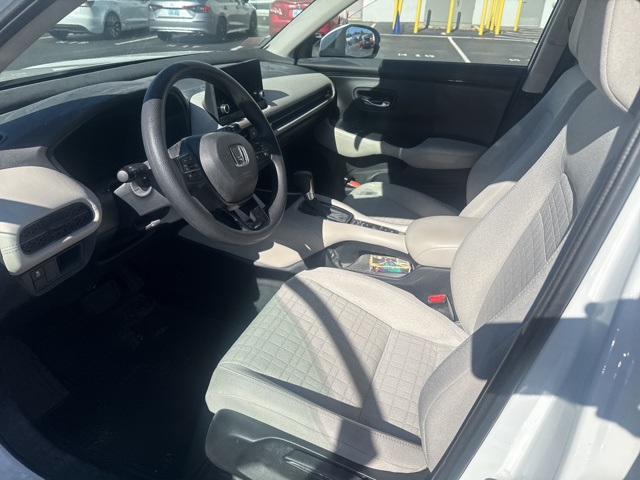 2023 Honda HR-V LX photo 2